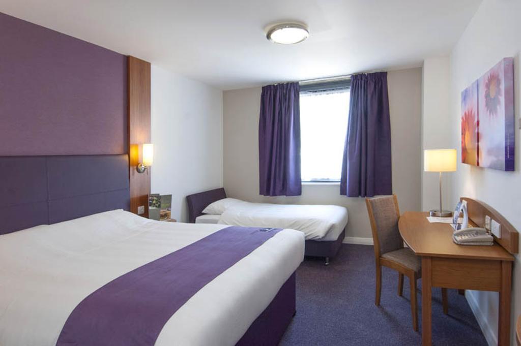 Premier Inn Glasgow City Centre South Phòng bức ảnh